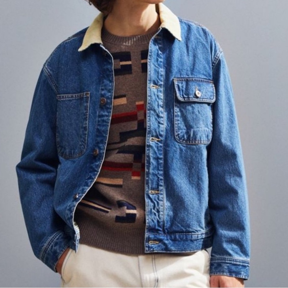 URBAN OUTFITTERS BDG Jean Trucker jacket - size small